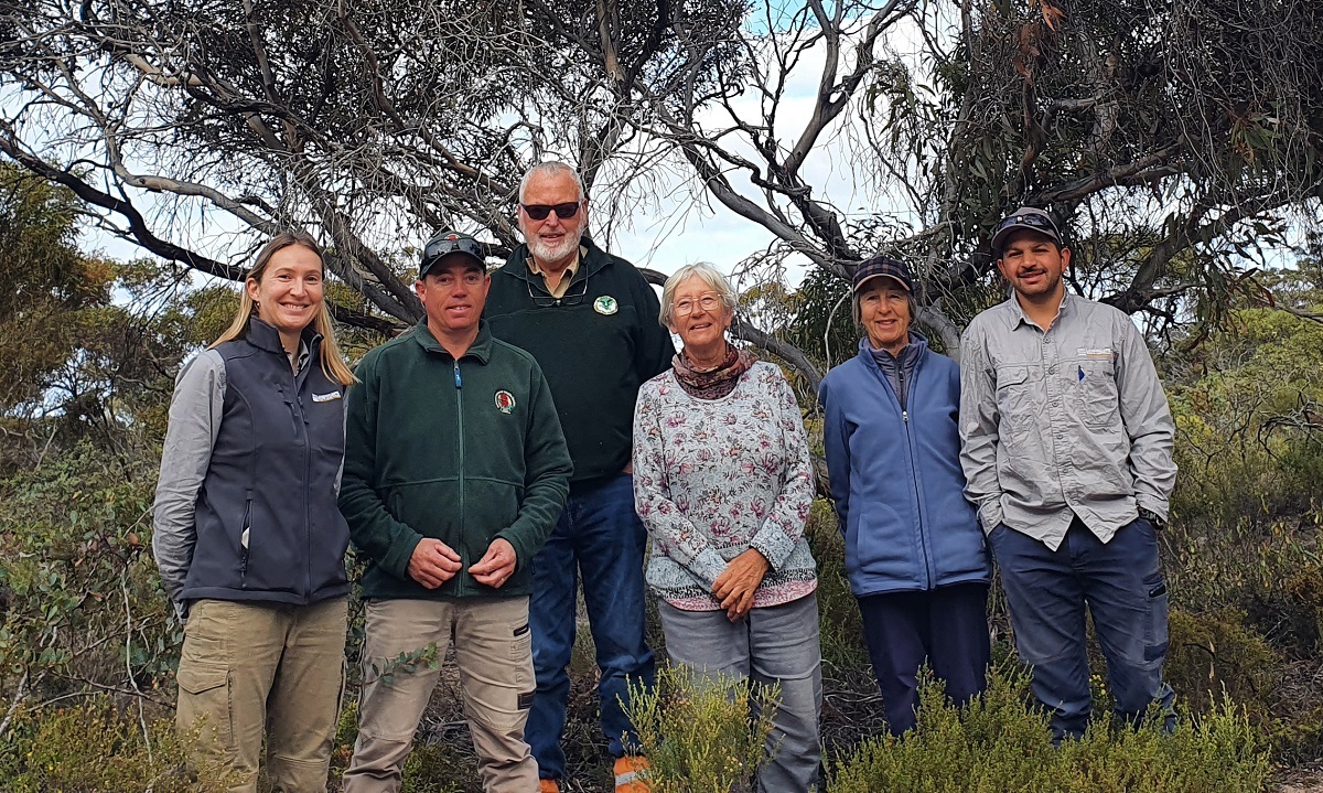 Claire Hartvigsen-Power, NYLB, Aaron Smith, DGINP Ranger, Graeme Tonkin, National Malleefowl Recovery Group, volunteers Nanou Cabourdin and Celia Manning and Willis Daveson, NYLB.